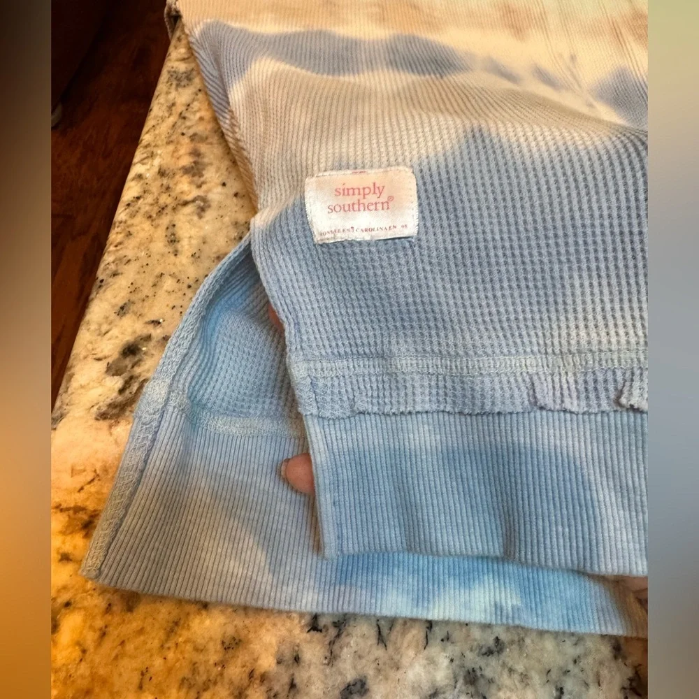 Simply, Southern tie-dye, thermal type shirt size medium - Picture 12 of 16